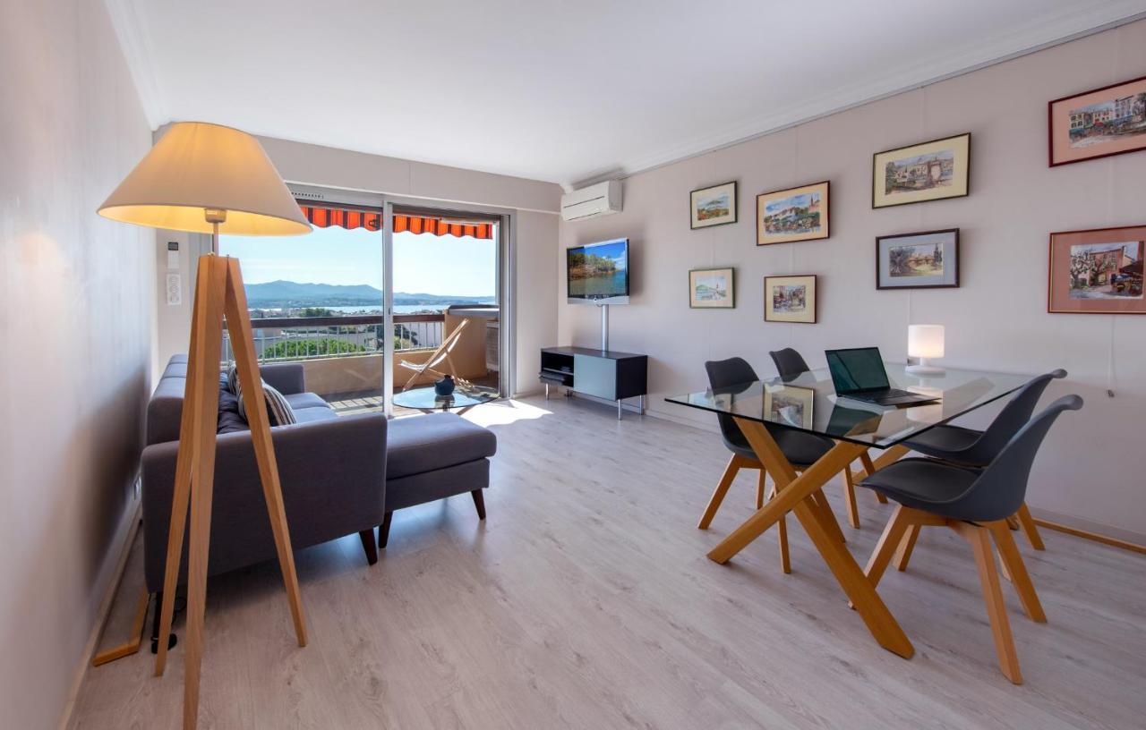 Le Cadet - Vue Panoramique Ville Et Baie De Sanary Sur Mer, Parking & Terrasse - 2 A 4 Pers Esterno foto